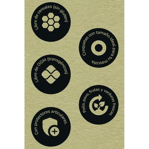 Naturalna bezzbożowa karma Superpremium z łososiem 2 kg Planeta Huerto