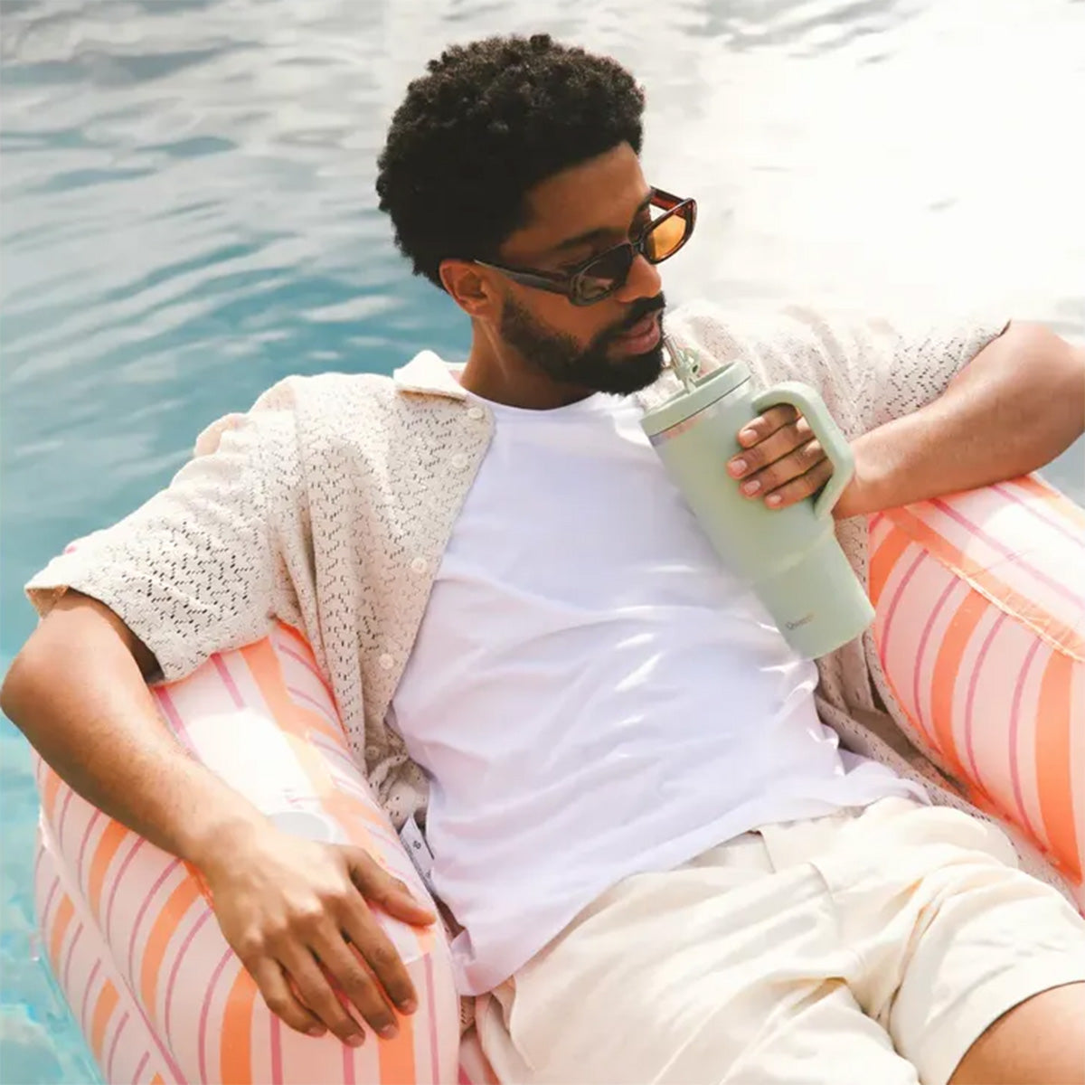 Travel Cup with handle and straw, matt apricot, Qwetch, 900 ml