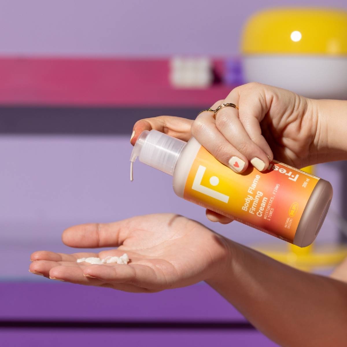 Uppstramande kräm Body Flame Freshly 200 ml