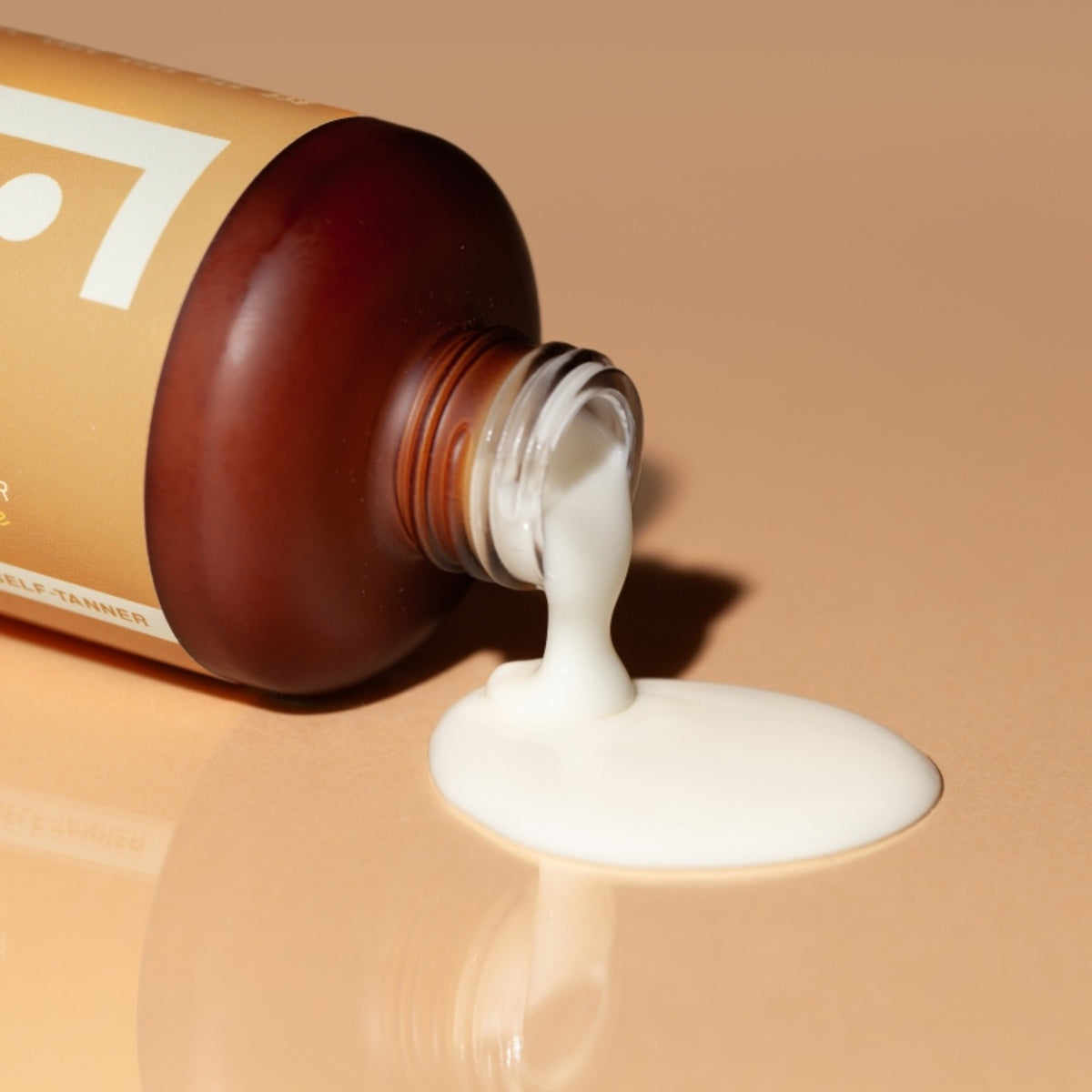 Självbrunande kräm Bronzing Radiance Freshly 200 ml