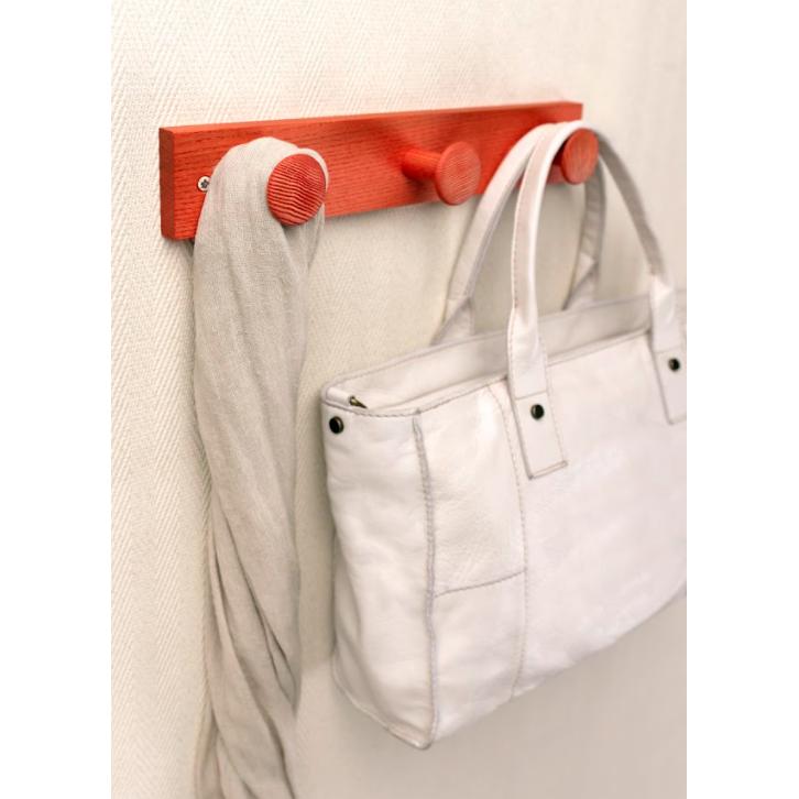 Wieszak z jesionu z 3 gałkami o fakturze Lila