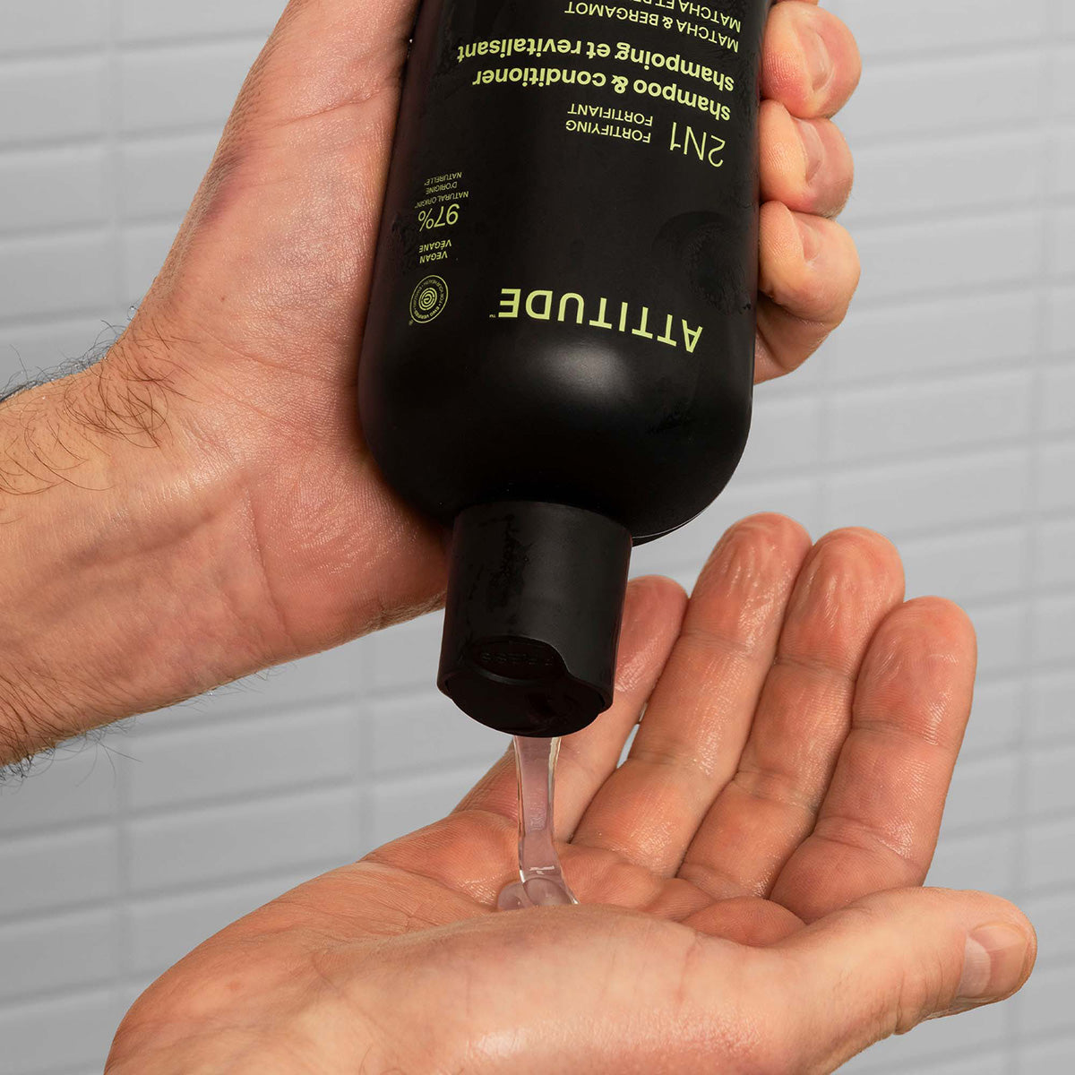 Super Leaves Shampoo e balsamo 2 in 1 fortificante bergamotto e matcha 415 ml