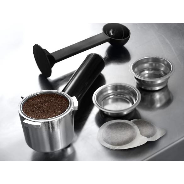Delonghi Dedica Maestro Ręczny ekspres do kawy espresso i cappuccino EC685.M metal