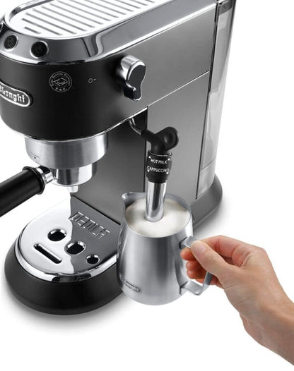 Delonghi Dedica Style Manuelle Espresso- und Cappuccino-Kaffeemaschine EC685.BK schwarz