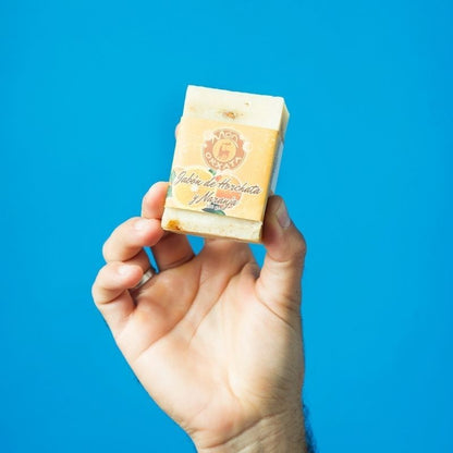 Natürliche Seife mit Bio-Orangenöl aus Erdmandeln Mon Orxata 100 g